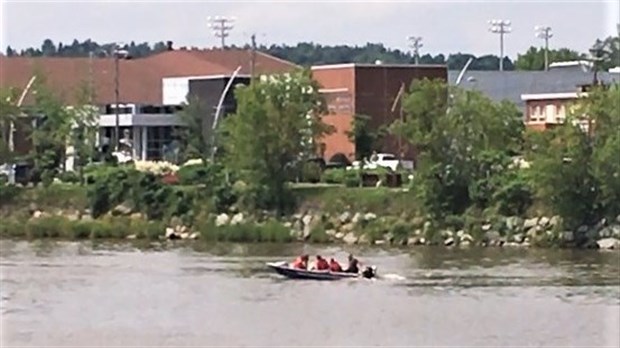 Un homme de 18 ans tente de faire chavirer une kayakiste sur la rivière Chaudière à Saint-Georges