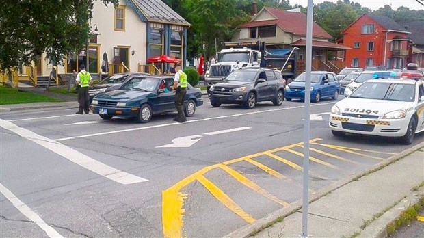 Opération de sensibilisation sur le port de la ceinture et le cellulaire au volant