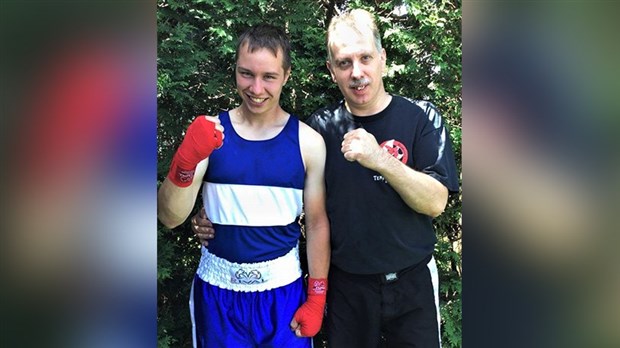 Boxe : Marc-Antoine Turcotte met son adversaire KO à Limoilou