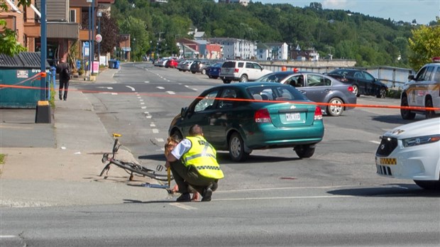 Collision entre un vélo et une voiture à St-Georges : la vie du cycliste en danger
