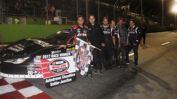 Steve Côté remporte la course Nascar Late Model à l'Autodrome Chaudière