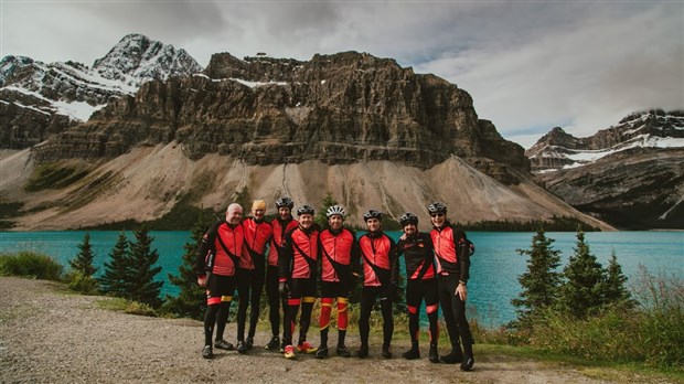 Traverser le Canada à vélo afin d'amasser des fonds pour les enfants atteints du cancer