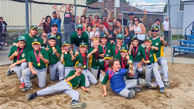 Les A’s de St-Martin vainqueurs du tournoi de séries de fin de saison Moustique B
