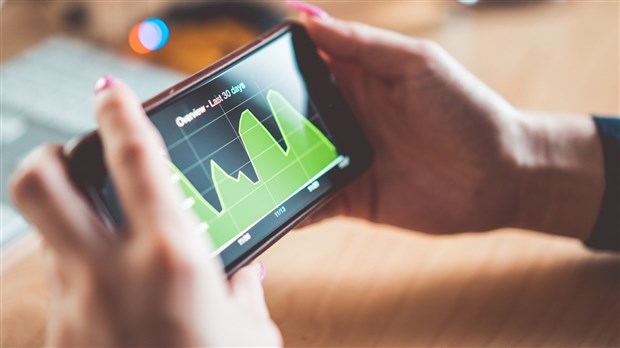 Rembourser vos dettes ou investir en bourse? 