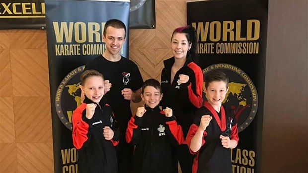 Cinq karatékas des Studios Unis au Championnat mondial de la WKC