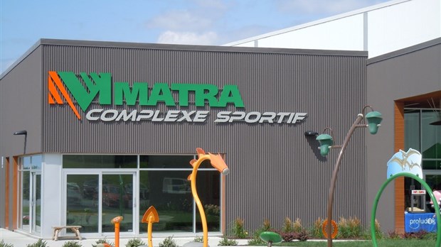 Vente de garage communautaire au complexe sportif Matra de Saint-Martin
