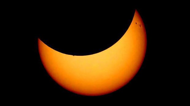 LE SAVIEZ-VOUS ? | Pourquoi y a-t-il des taches sombres sur le Soleil ?