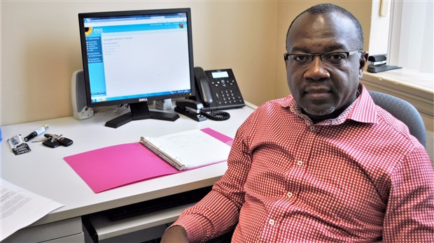 Un enseignant du CBA séjourne au Gabon en tant que professeur invité
