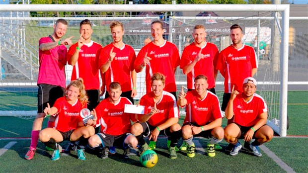 L’entreprise Canam remporte l’édition 2017 des 24 heures de soccer Manac