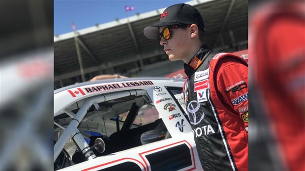 Raphaël Lessard en piste au Winchester 100        