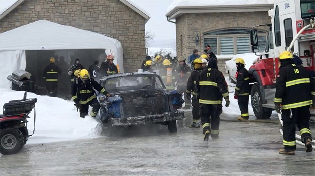 Une quinzaine de pompiers répondent à un appel la veille du Jour de l’An