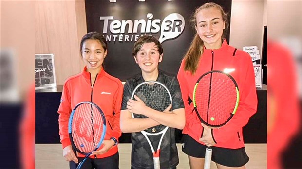 Les joueuses Annabelle Williams et Alizée Poulin s'illustrent en tennis 