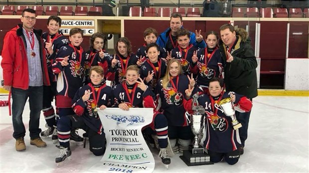 Les Baroudeurs de Beauce-Centre savourent une deuxième bannière d’équipe championne
