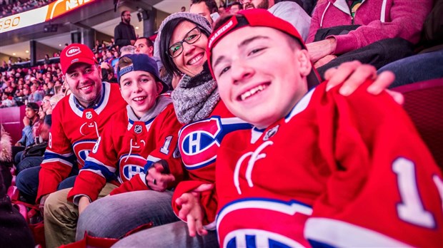 Atteint d'une maladie rare, un ado de la Beauce passe un moment inoubliable au Centre Bell