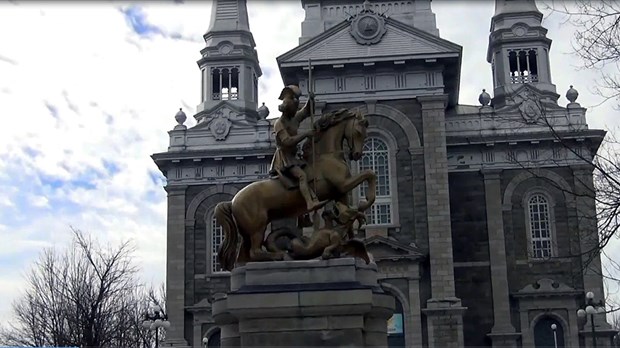 Normand DeLessard présente l'histoire du chevalier Saint Georges