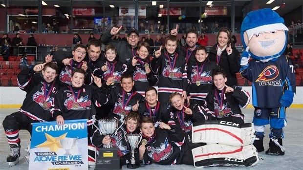 Le Garaga Pee-Wee A champion à Lac-Mégantic
