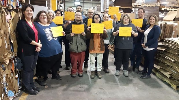 Des employés du Groupe Aptas complètent une formation en insertion socioprofessionnelle
