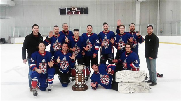 Tournoi Comrie : victoire de Ville de Saint-Georges, Métal Duquet et Constructions de l'Amiante
