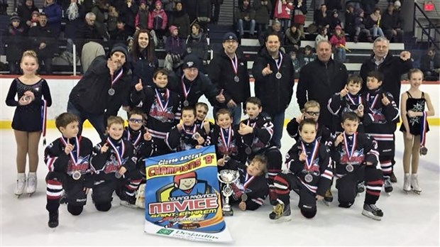Hockey : le Garaga Novice B1 champion au tournoi provincial de St-Éphrem