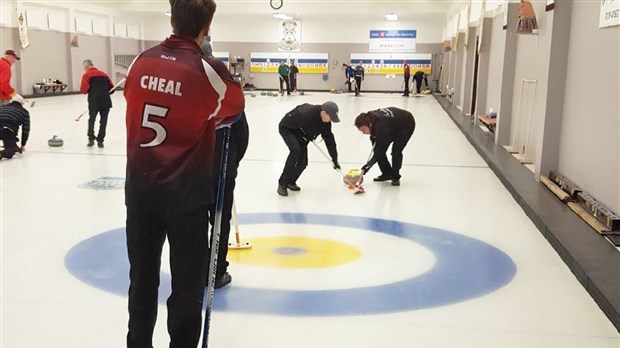Le Club de curling Beauce-Sartigan continue son apprentissage sur la route