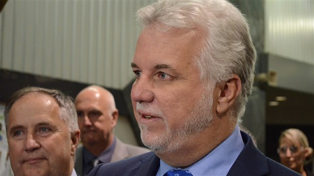 Philippe Couillard a répondu à Jean-François Lisée sur l'aérospatiale