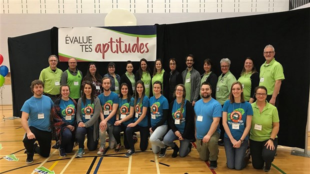 La journée de recrutement pour les emplois étudiants a attiré de nombreux jeunes à St-Georges