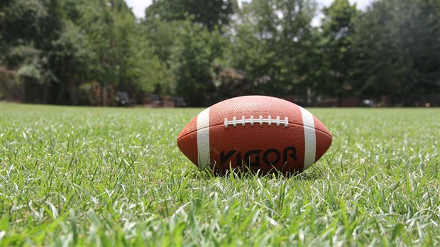 Fin de mission pour Julien Campbell, l’entraîneur-chef de l’équipe de football des Condors