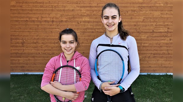 Tennis : les Beauceronnes Alizée Poulin et Marianne Williams performent à Victoriaville