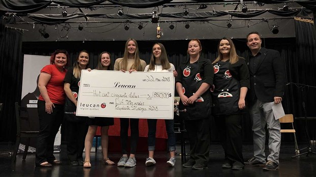 Trois élèves de la Polyvalente de Saint-Georges relèvent le Défi têtes rasées