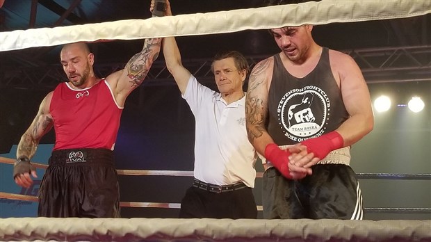 Hubert Poulin victorieux au 5e Super gala de boxe Dooly's