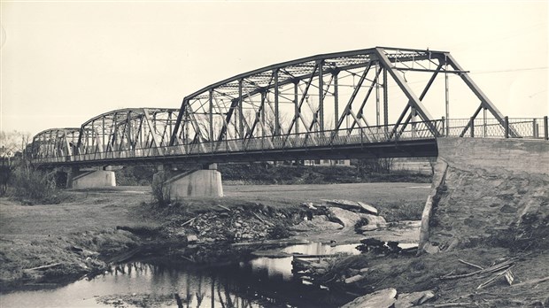 L'ANCIEN PONT FORTIER SUR LA RIVIÈRE FAMINE