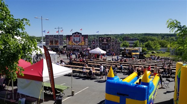 La 2e édition du rendez-vous culinaire RibFest est bien entamée