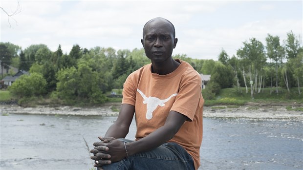  Série de portraits : Gabriel Malou, sculpteur sénégalais