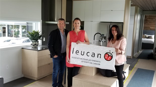 Le tirage du chalet de Leucan : remise des clefs à la gagnante