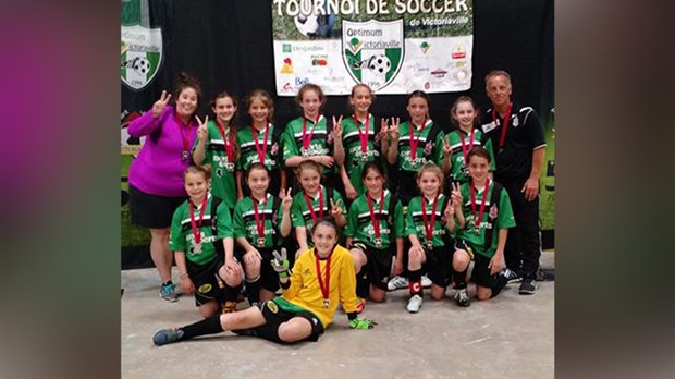 L'équipe féminine U11 de l'Ascalon Saint-Georges gagne la médaille d'argent