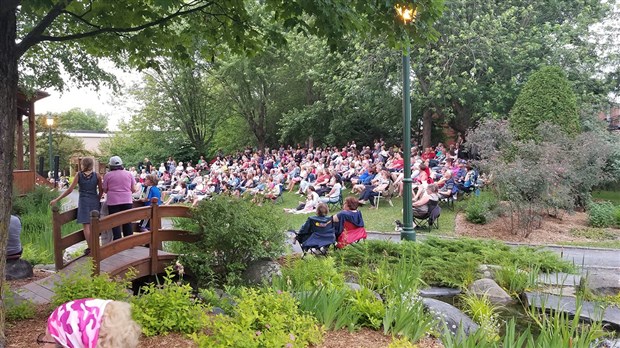 Beaucoup de monde pour le duo Madame et GasTon à l'Arboretum