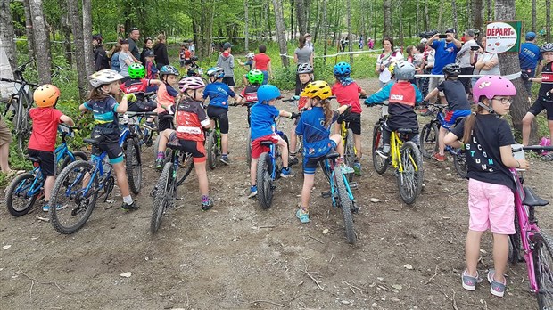 230 participants à la première course régionale de vélo de montagne