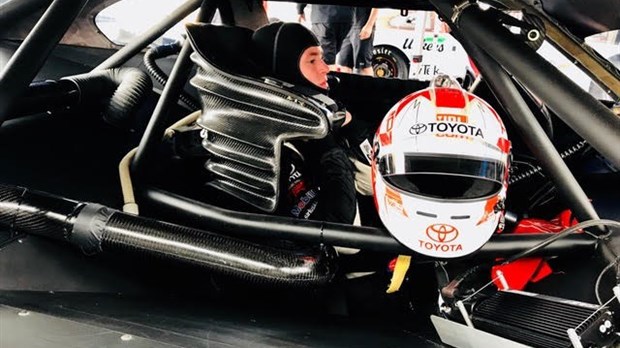 Le pilote Raphaël Lessard termine au 15e rang du Throwback 276