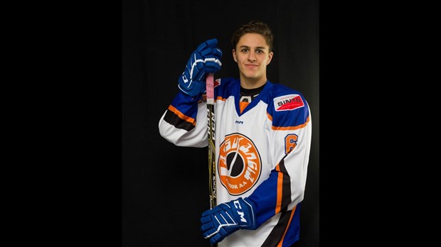 Cédric Poulin joueur du mois Ashton de janvier chez l'Assurancia junior AA