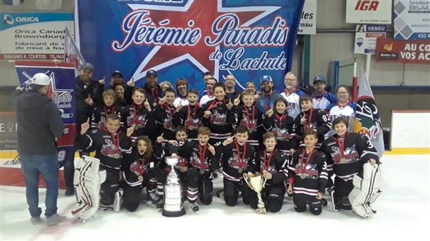 Le Regroupement S.G.B.C Atome AA champion à Lachute