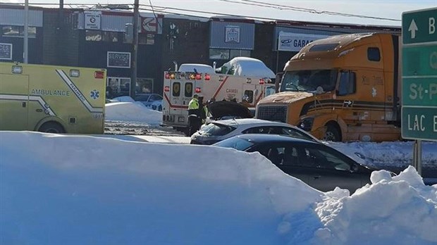 Accident impliquant un poids lourd sur le Boulevard Lacroix