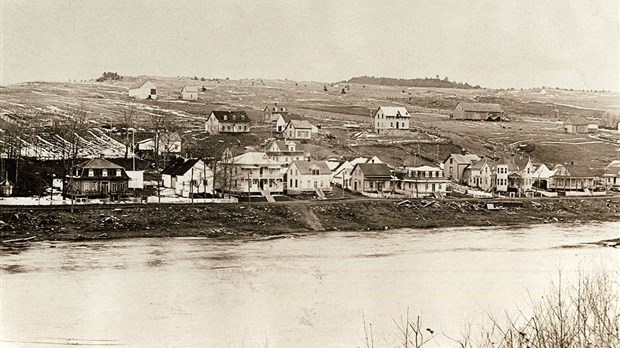 INCENDIE DÉVASTATEUR SUR LA PREMIÈRE AVENUE EN 1908