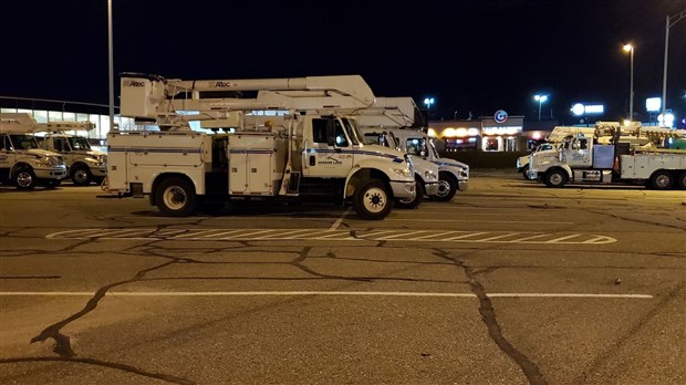 Pannes d'électricité : des équipes du Nouveau-Brunswick à la rescousse!