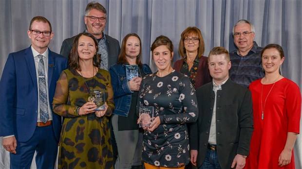 Au Bercail reçoit un prix lors du Gala d'excellence du CISSS-CA