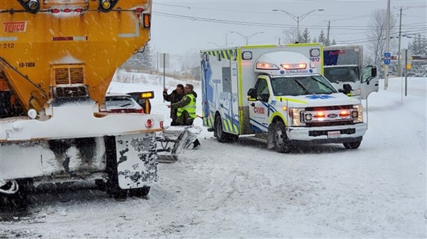 Accident au coin de la 127e Rue et de la route 204