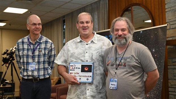 Louis Asselin remporte deux prix lors d'un concours international d'astronomie amateur