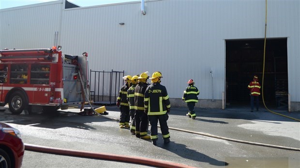 Début d'incendie chez Frameco à Saint-Joseph