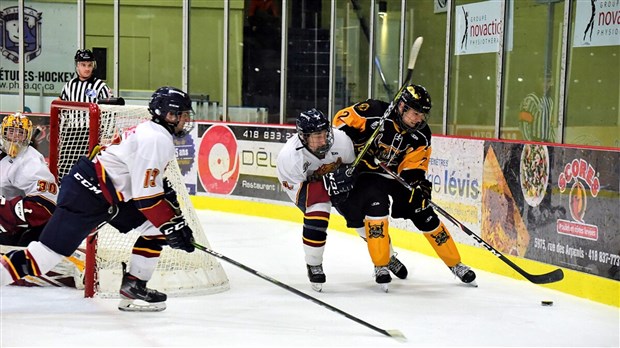 Les Chevaliers de Lévis défait 4-3 par le Phénix du Collège Esther-Blondin