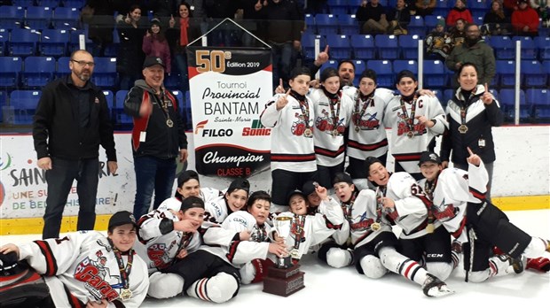 Regroupement Beauce-Etchemins Bantam B champion à la maison