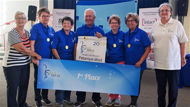 Une médaille d'or en pétanque-atout pour des membres de la FADOQ Nouvelle-Beauce